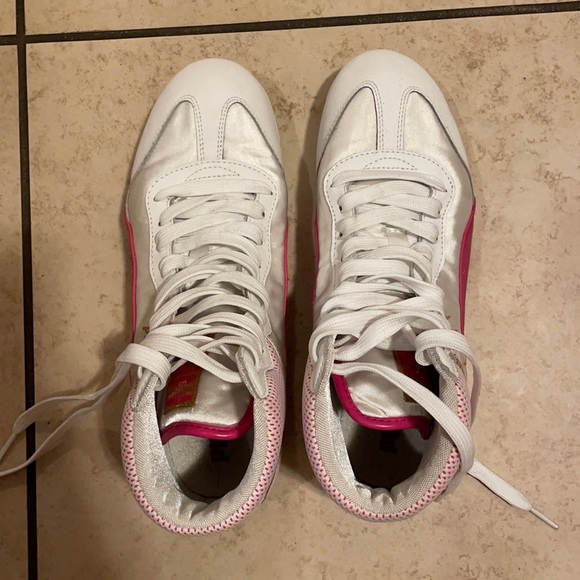 Puma High Tops - Size 7 - Picture 2 of 3